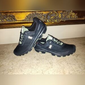 On Running Cloudventure  Men's Black Trainer Shoes